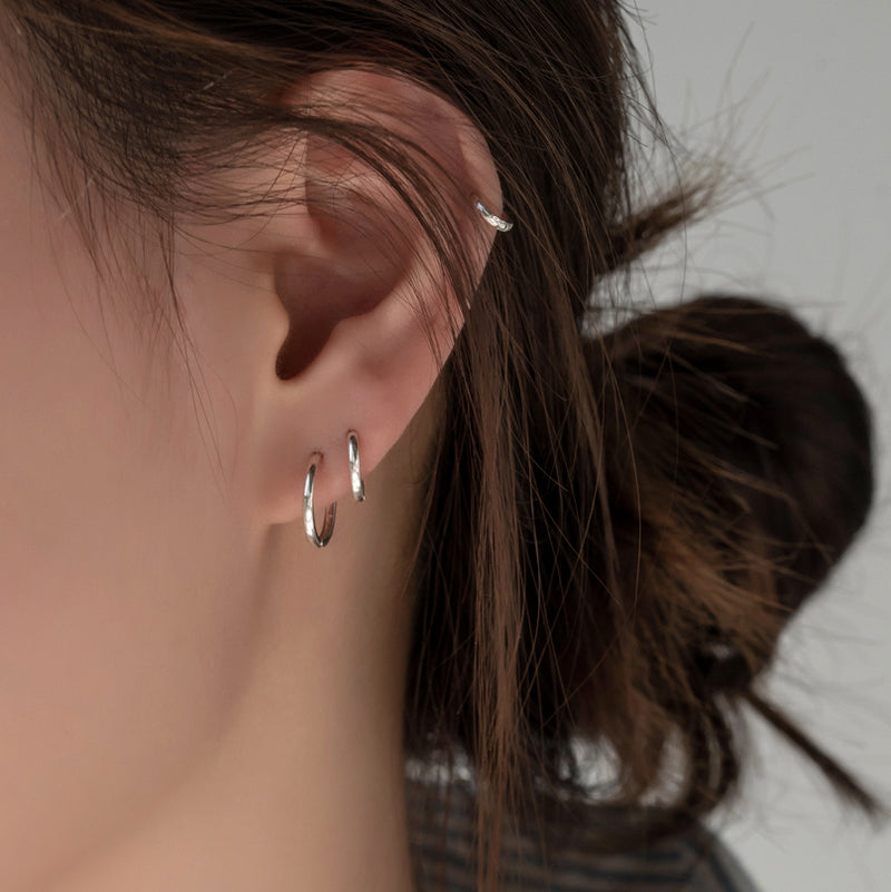 Buy Sterling Silver Helix Cartilage Earring. Triple Chain Earring. 925  Silver Chain and Stud. Helix Piercing. Boho Minimalist Online in India -  Etsy